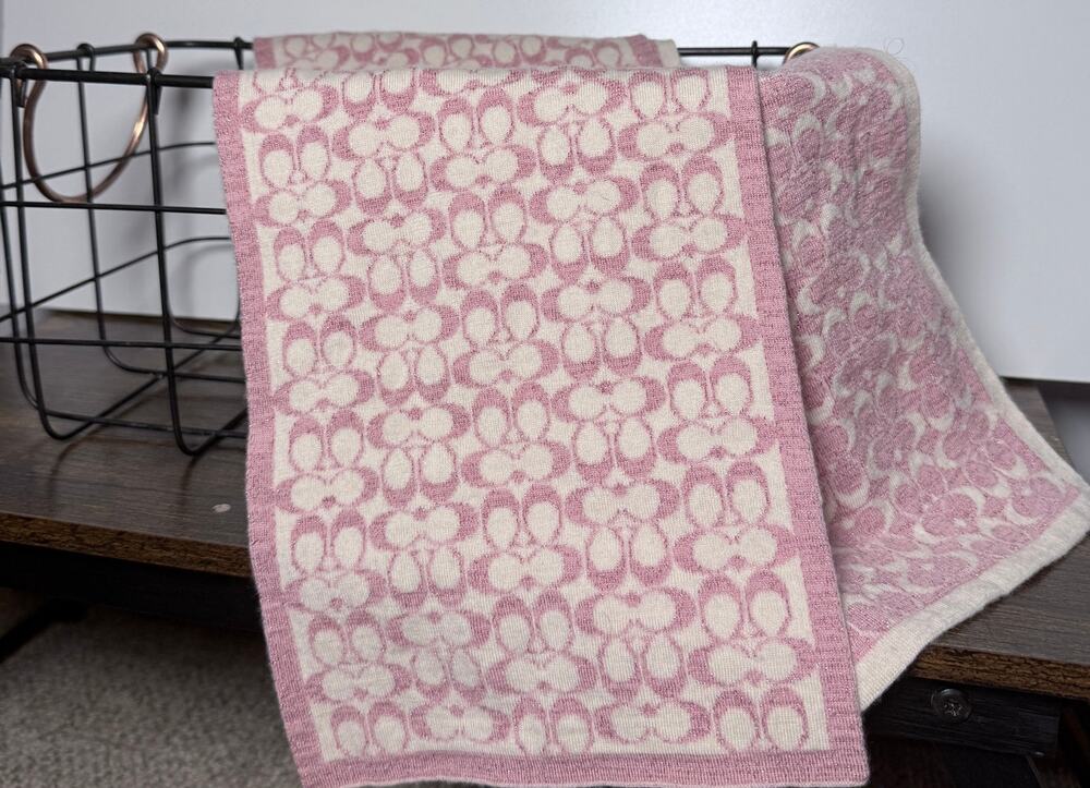 Coach Signature Pink Merino Wool Scarf Sparkle Knit
